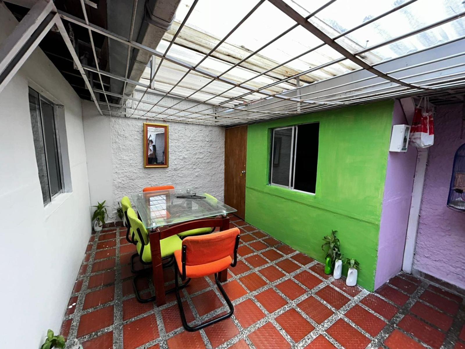 Hostel Urban City Medellin Медельин, Колумбия — бронируйте Гостевые дома,  цены в 2024 году